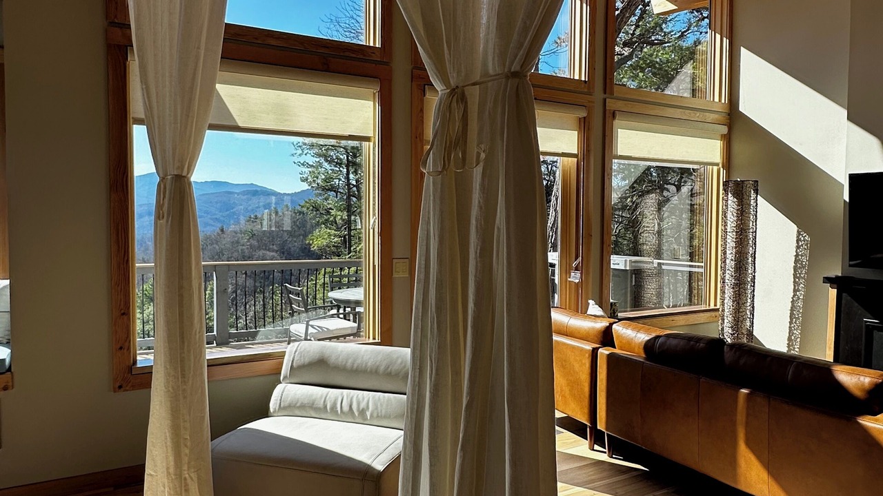 Photo of Livingroom in Apple Ridge