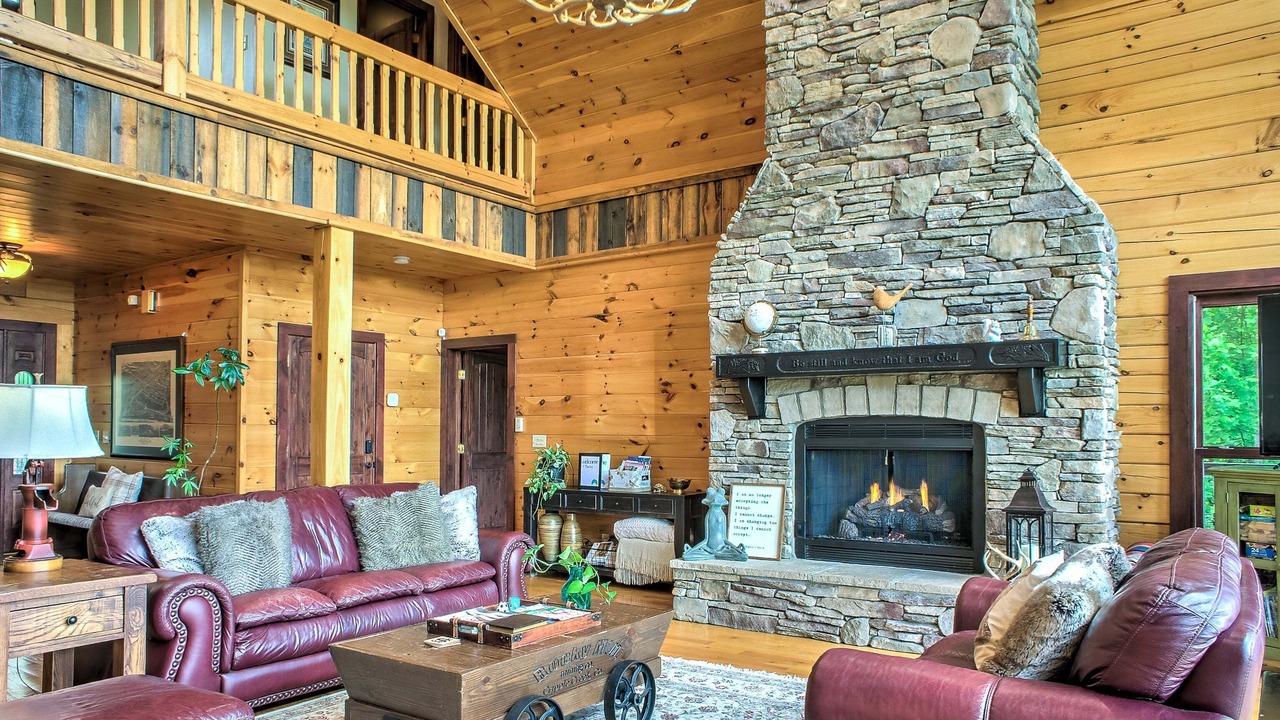 Photo of Livingroom in Pisgah Forest