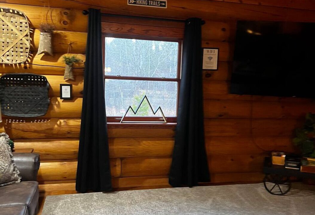 Photo of Livingroom in Tellico Plains