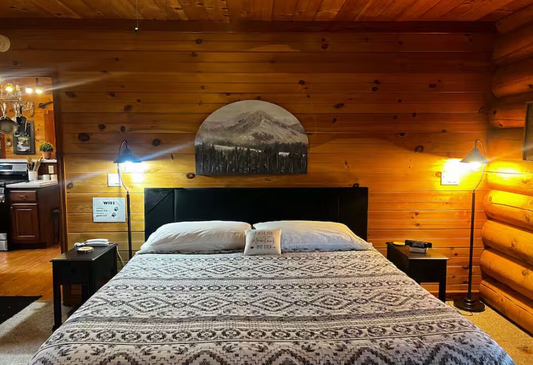 Photo of Bedroom in Tellico Plains