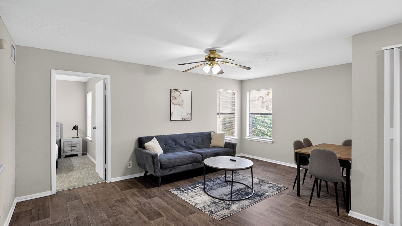 Photo of Livingroom in Donelson