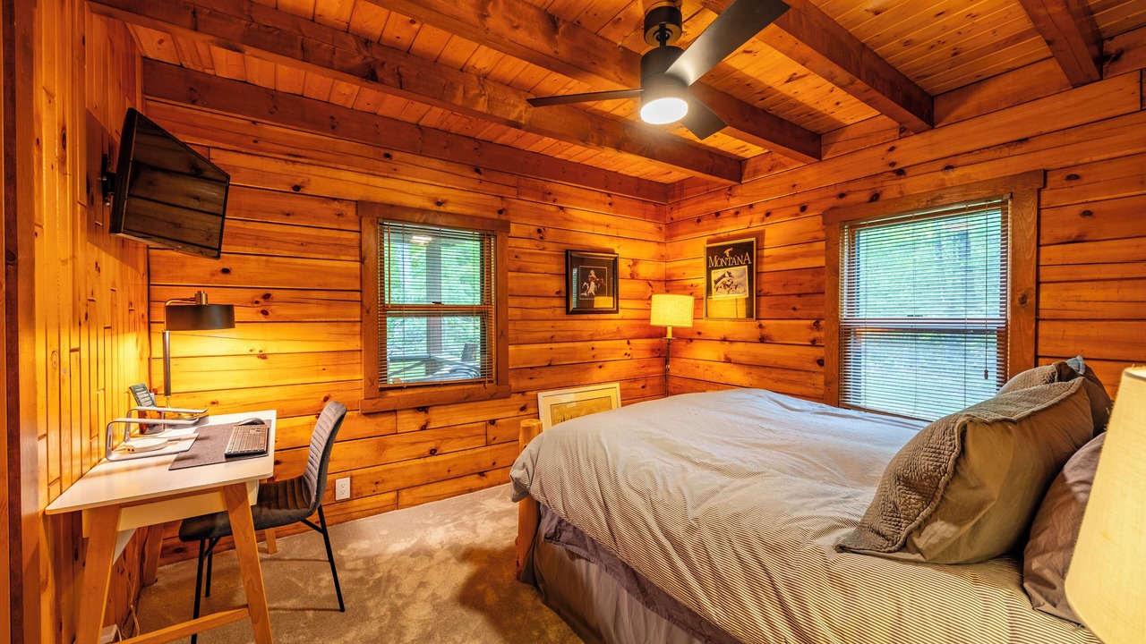 Photo of Bedroom in Timberline