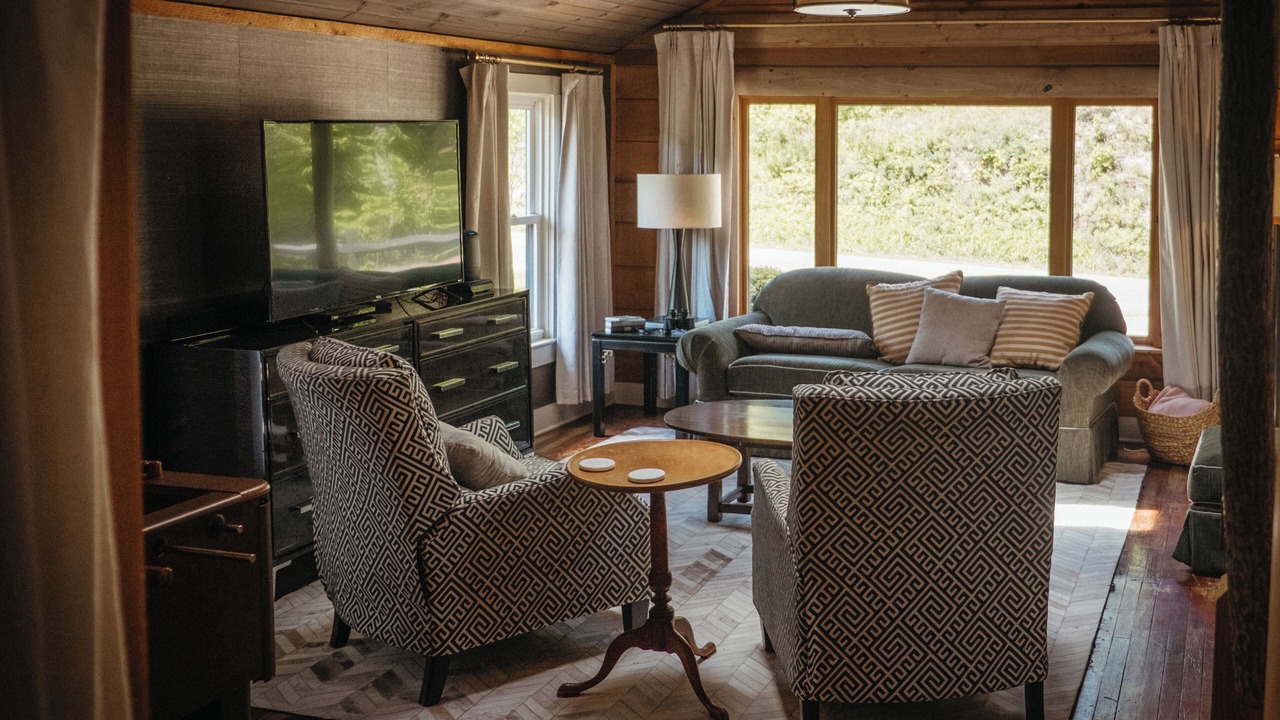 Photo of Livingroom in Lenoir