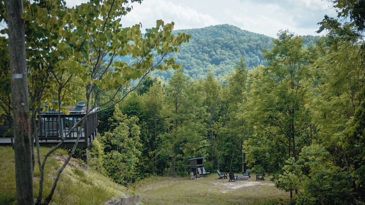 Photo of Outdoor in Lenoir