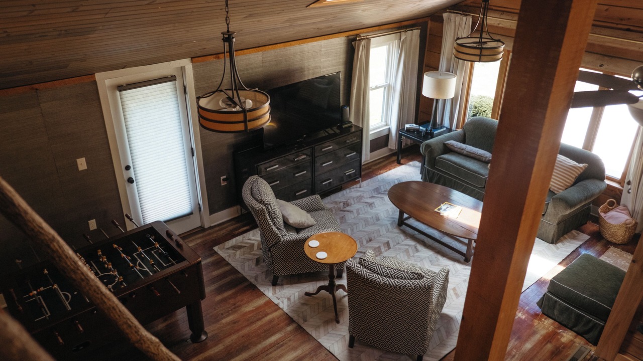 Photo of Livingroom in Lenoir