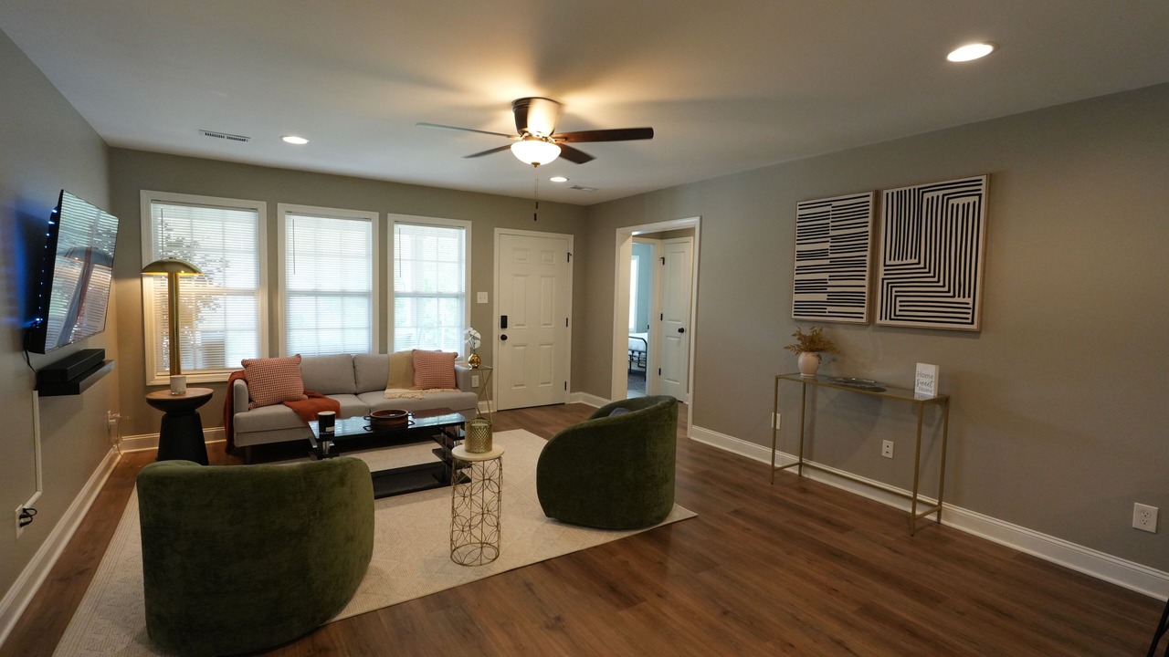 Photo of Livingroom in Knoxville