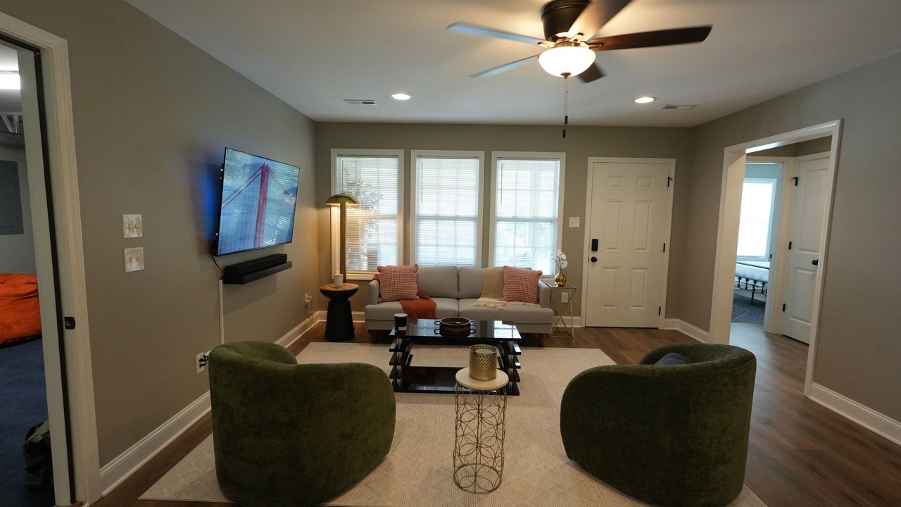 Photo of Livingroom in Knoxville