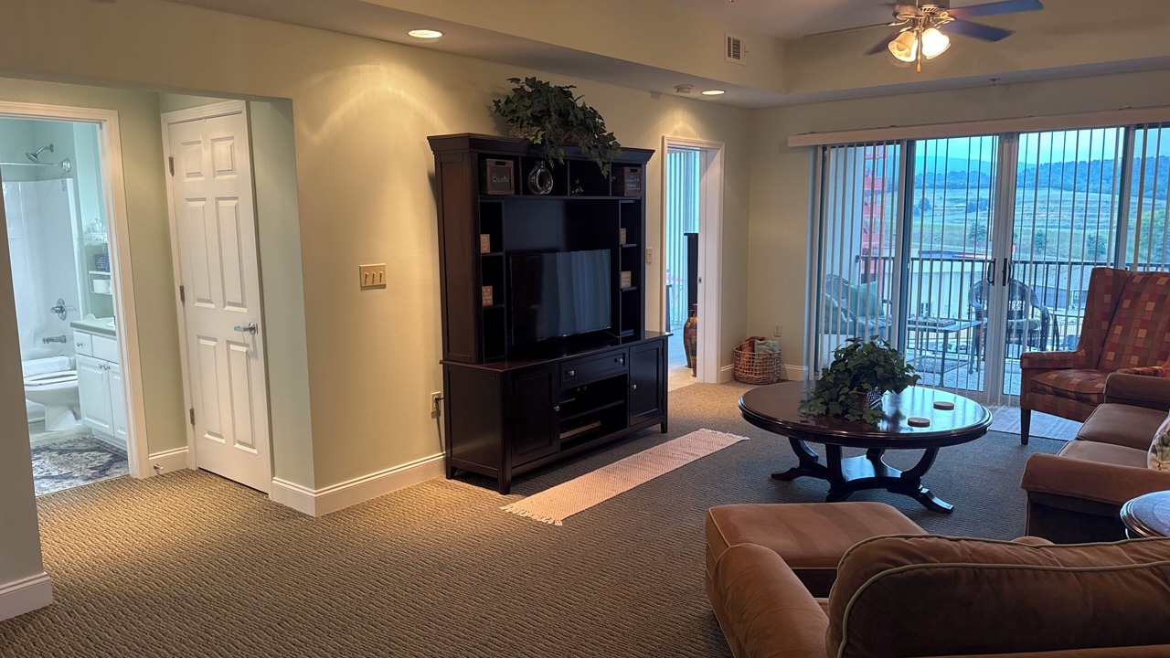 Photo of Livingroom in Bluff City