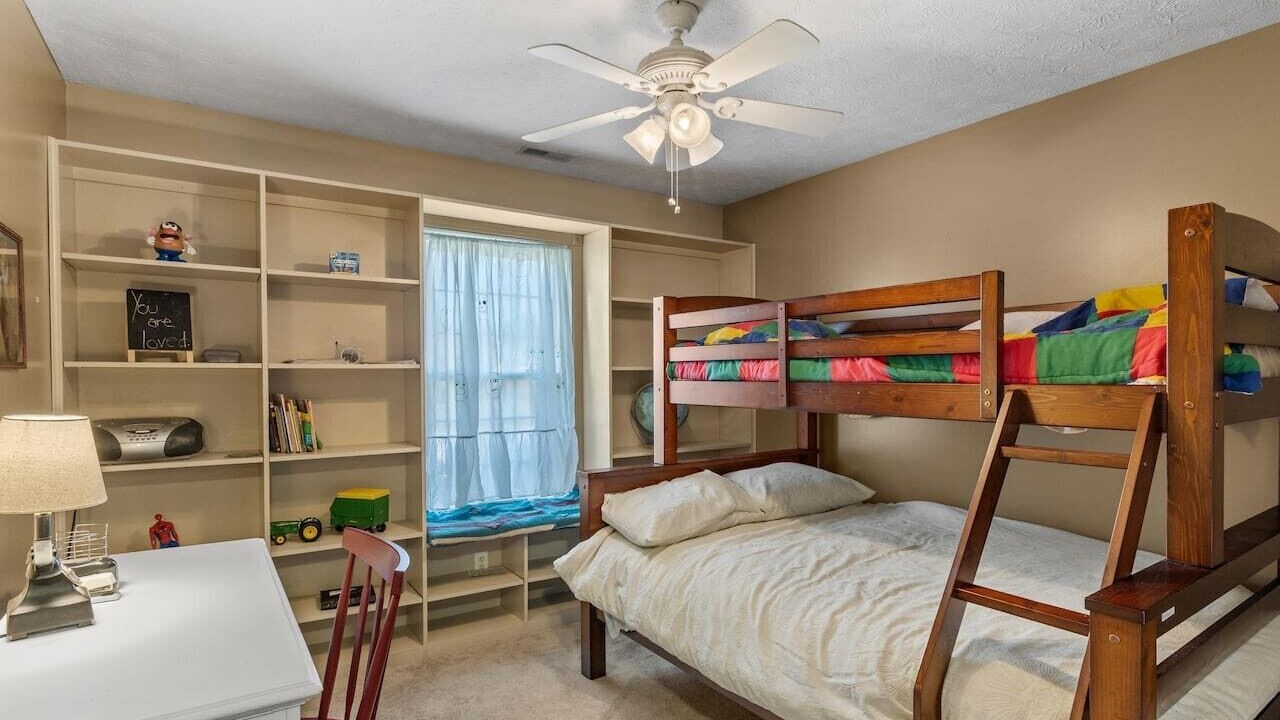 Photo of Bedroom in Owensboro
