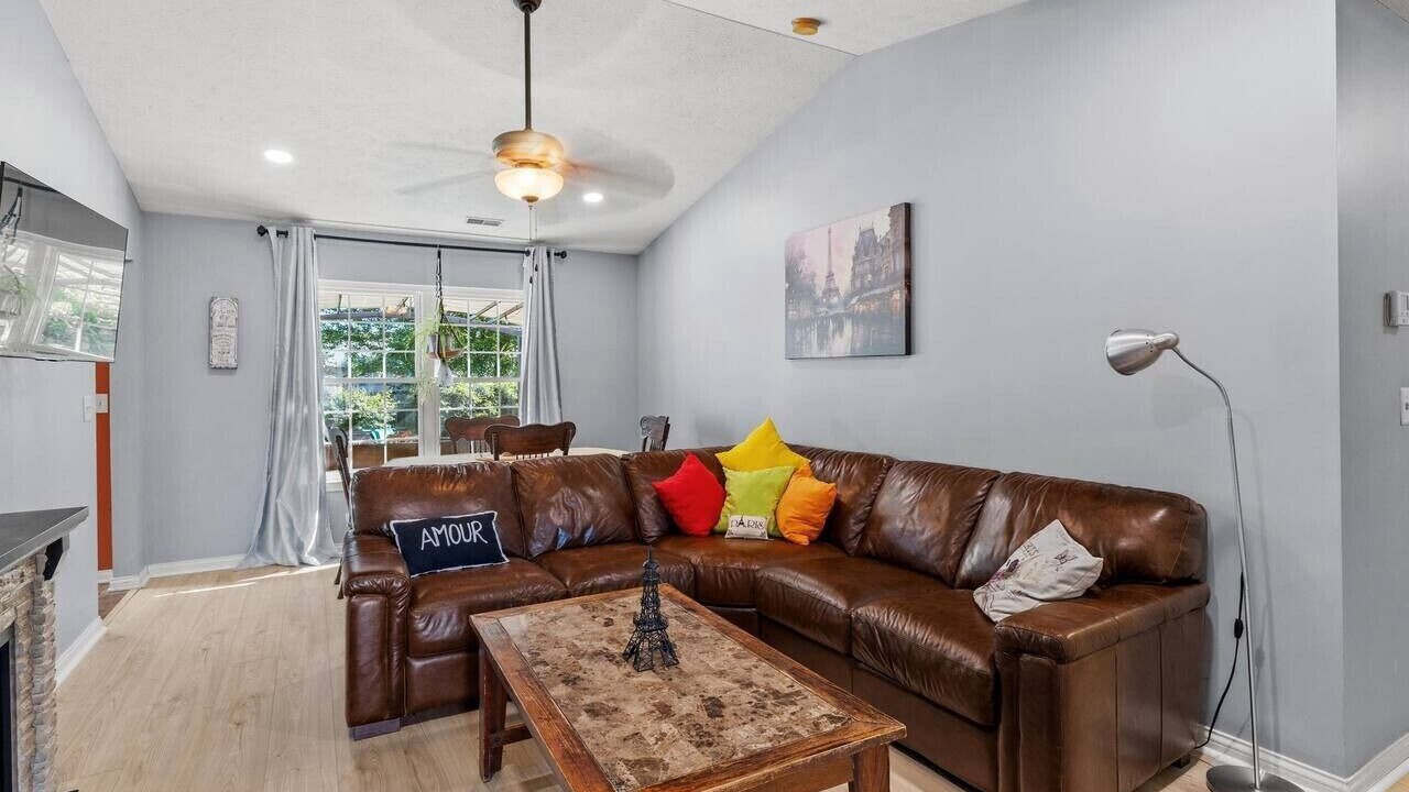Photo of Livingroom in Owensboro