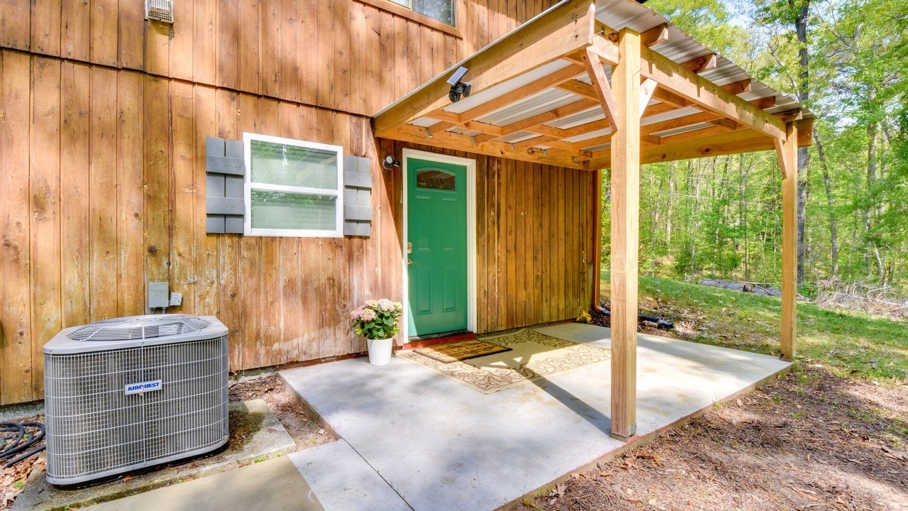Photo of Patio Balcony in Toccoa