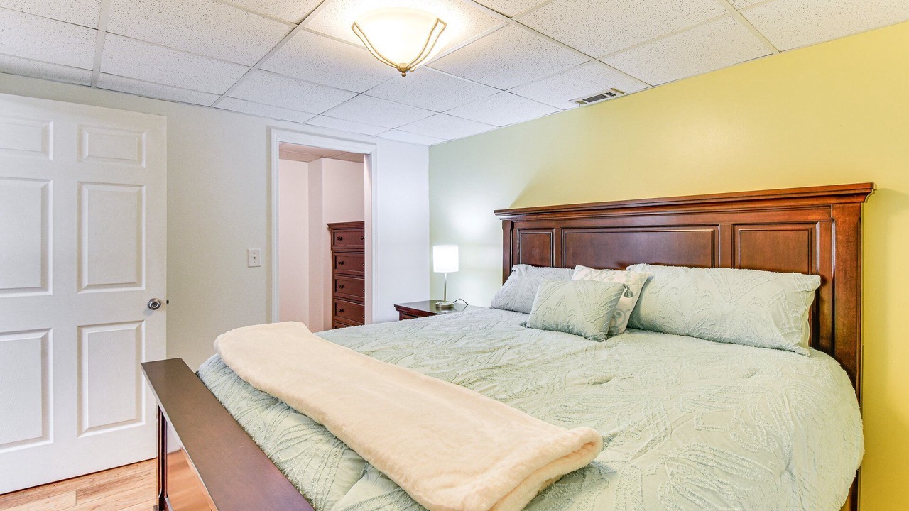 Photo of Bedroom in Toccoa