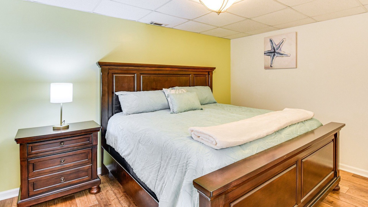 Photo of Bedroom in Toccoa