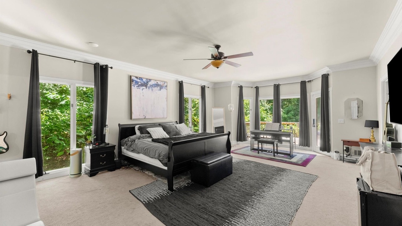 Photo of Bedroom in Sandy Springs