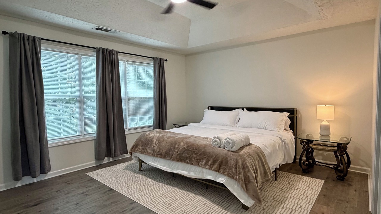 Photo of Bedroom in Suwanee