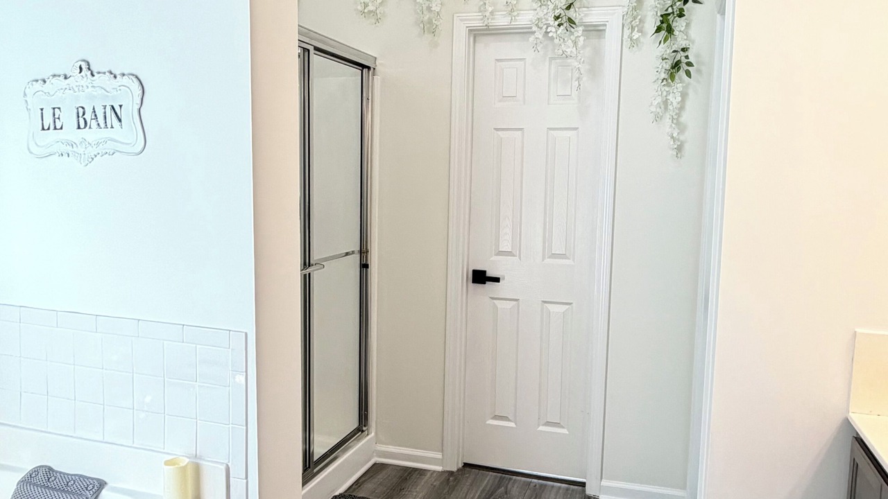 Photo of Bathroom in Suwanee