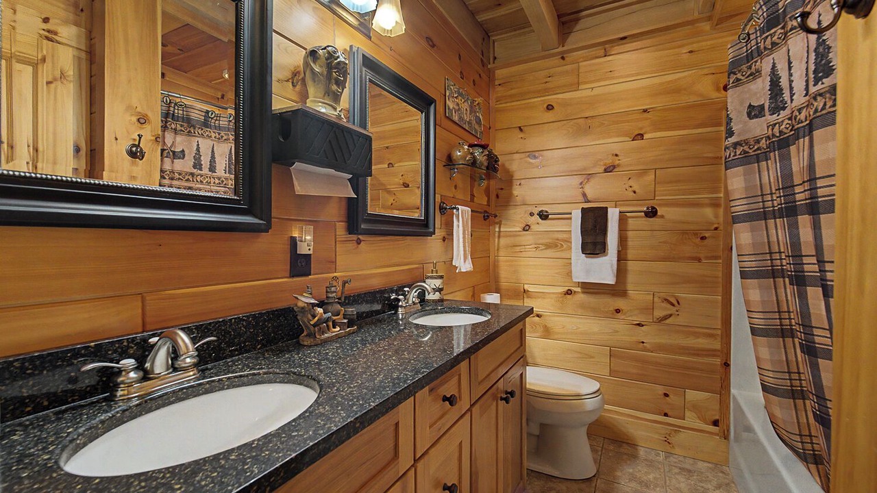 Photo of Bathroom in Cullowhee