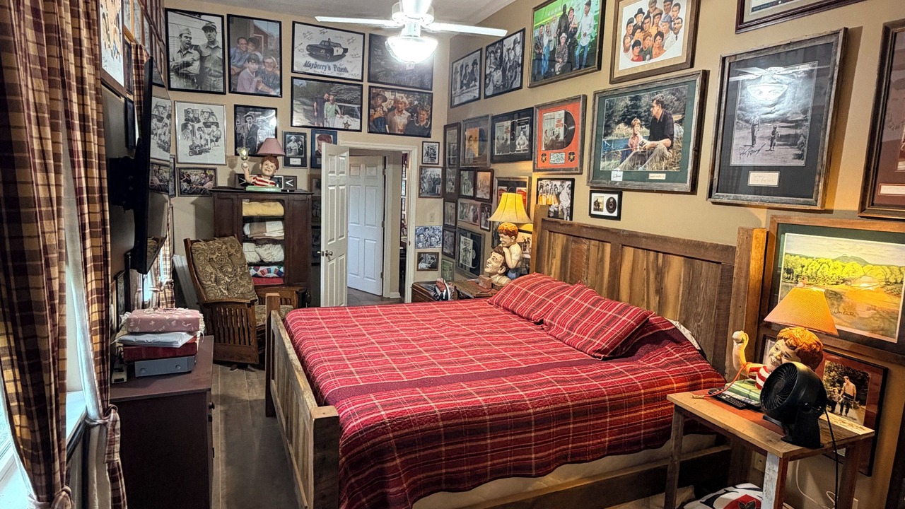 Photo of Bedroom in South Charleston