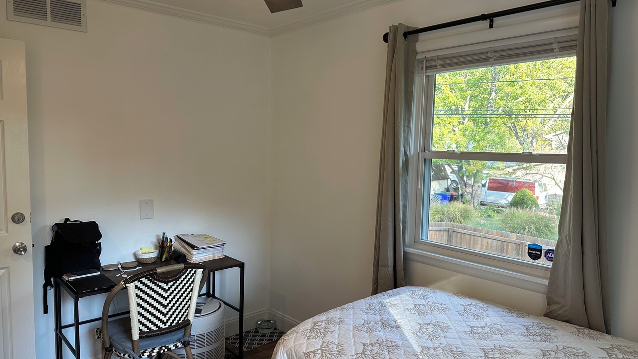 Photo of Bedroom in Newburgh