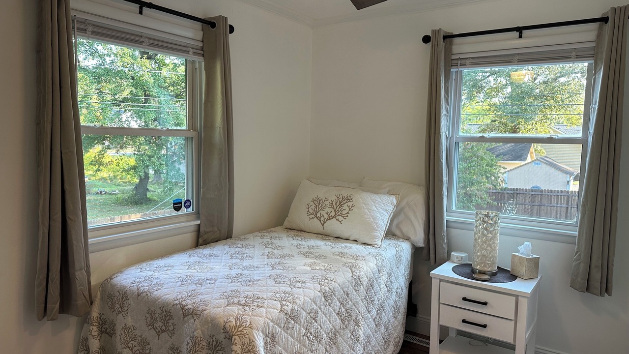 Photo of Bedroom in Newburgh