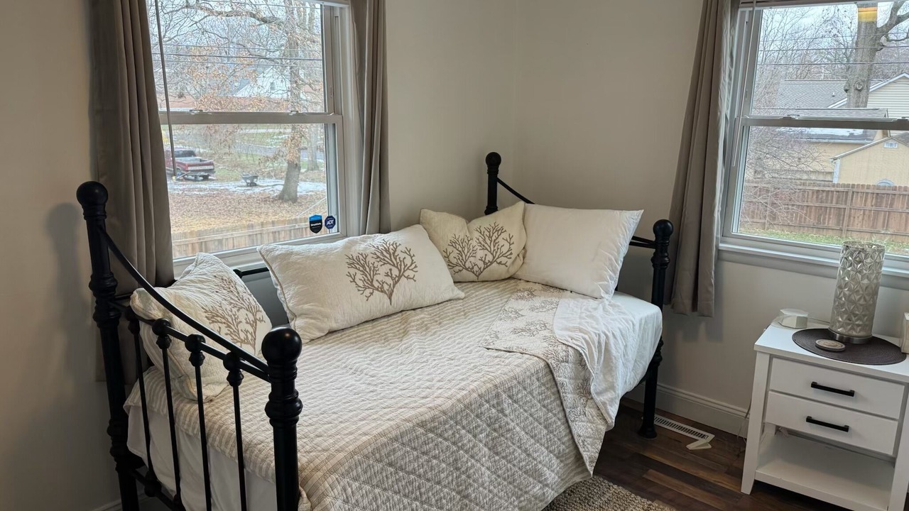 Photo of Bedroom in Newburgh