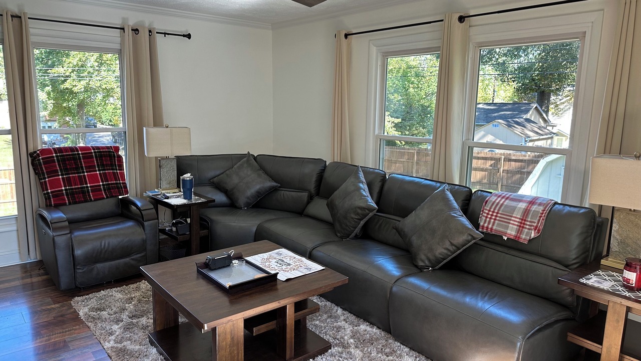Photo of Livingroom in Newburgh