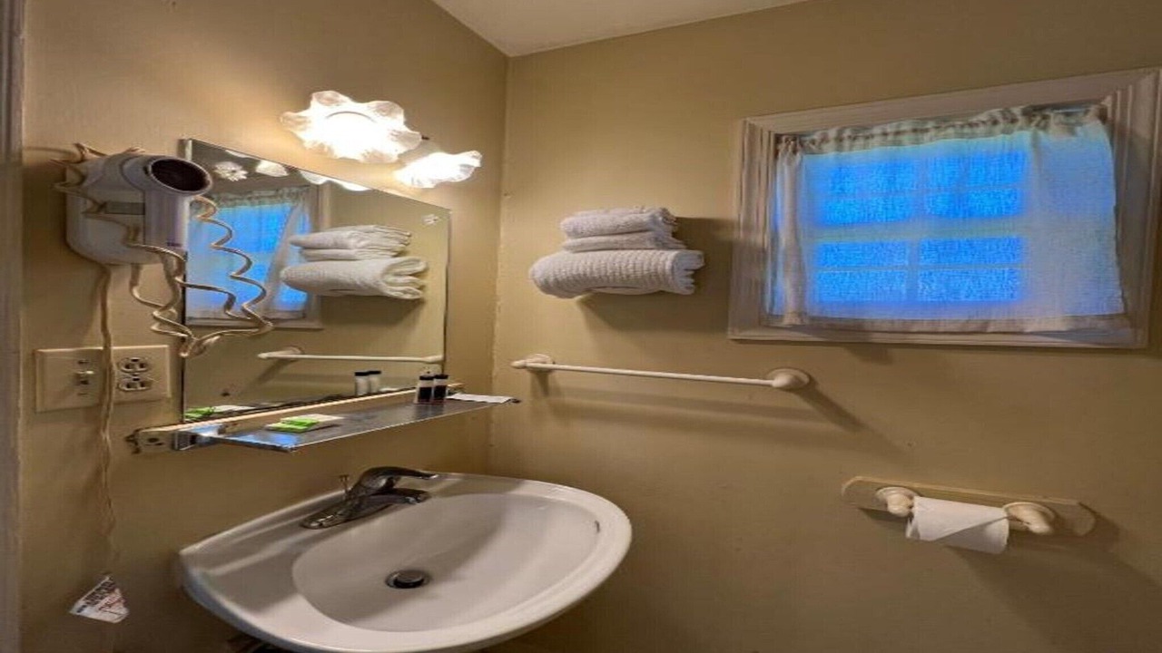 Photo of Bathroom in Natural Bridge