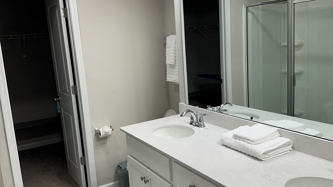 Photo of Bathroom in Harwood Lane