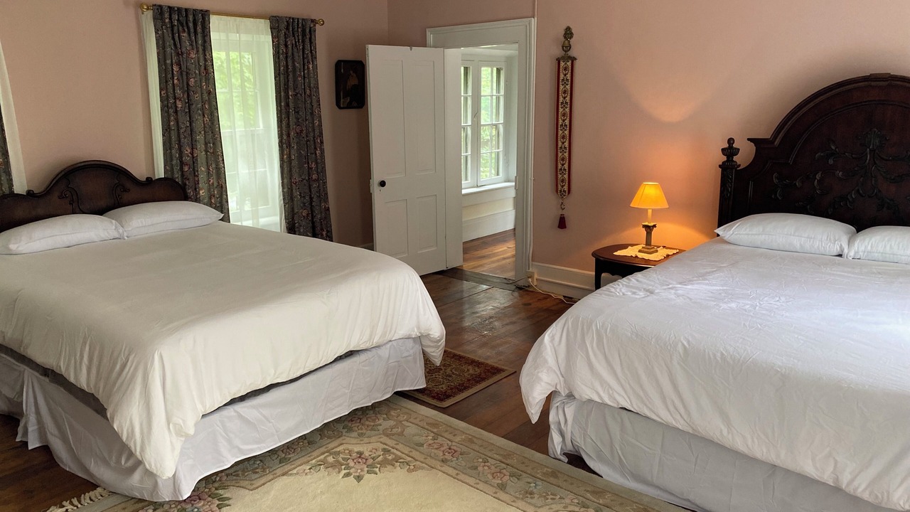 Photo of Bedroom in Upper Tract