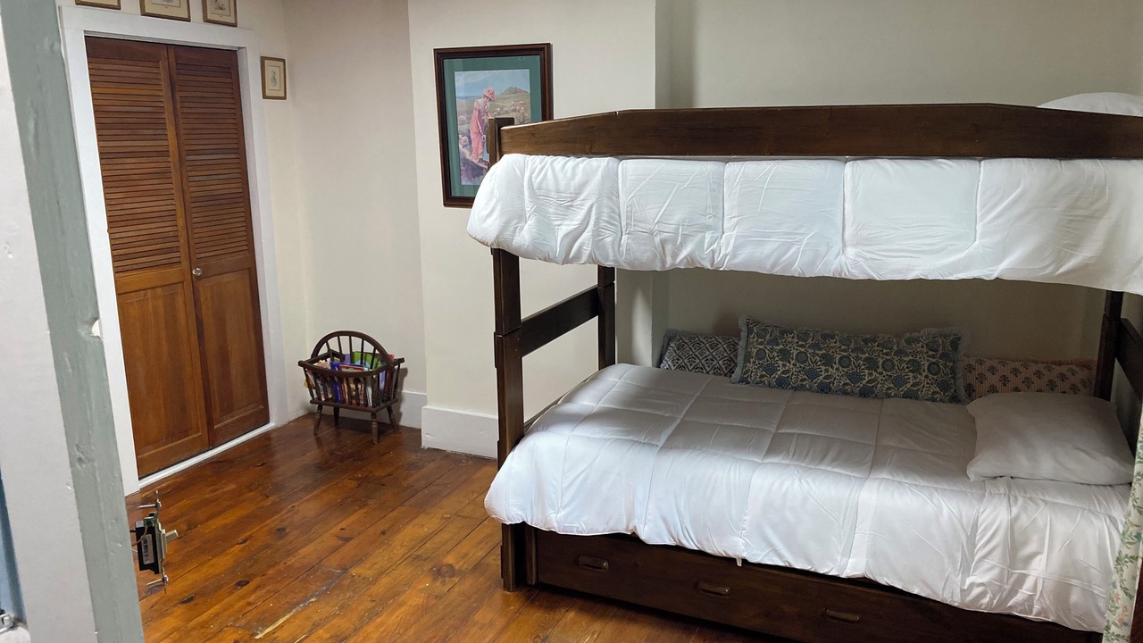 Photo of Bedroom in Upper Tract