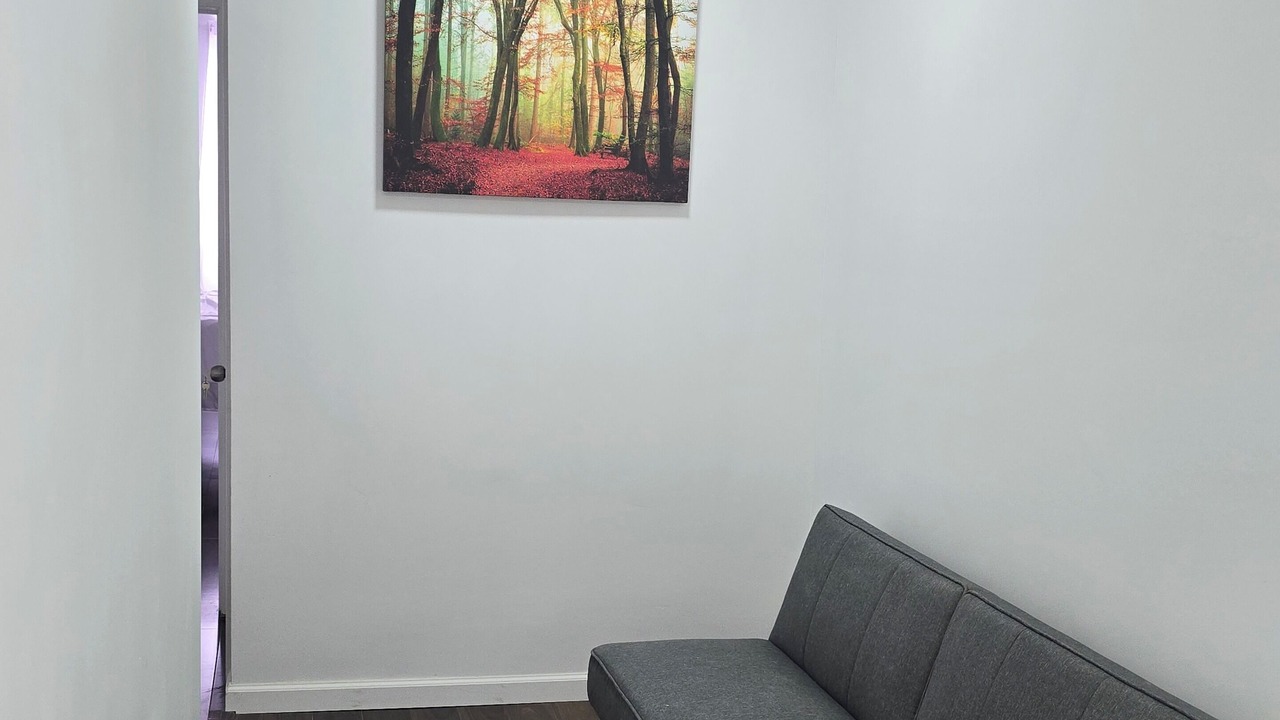 Photo of Livingroom in Clifton Heights
