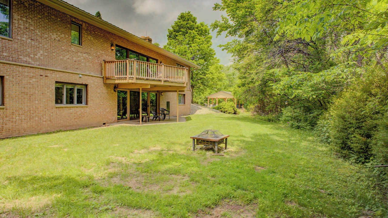 Photo of Outdoor in Rosewood