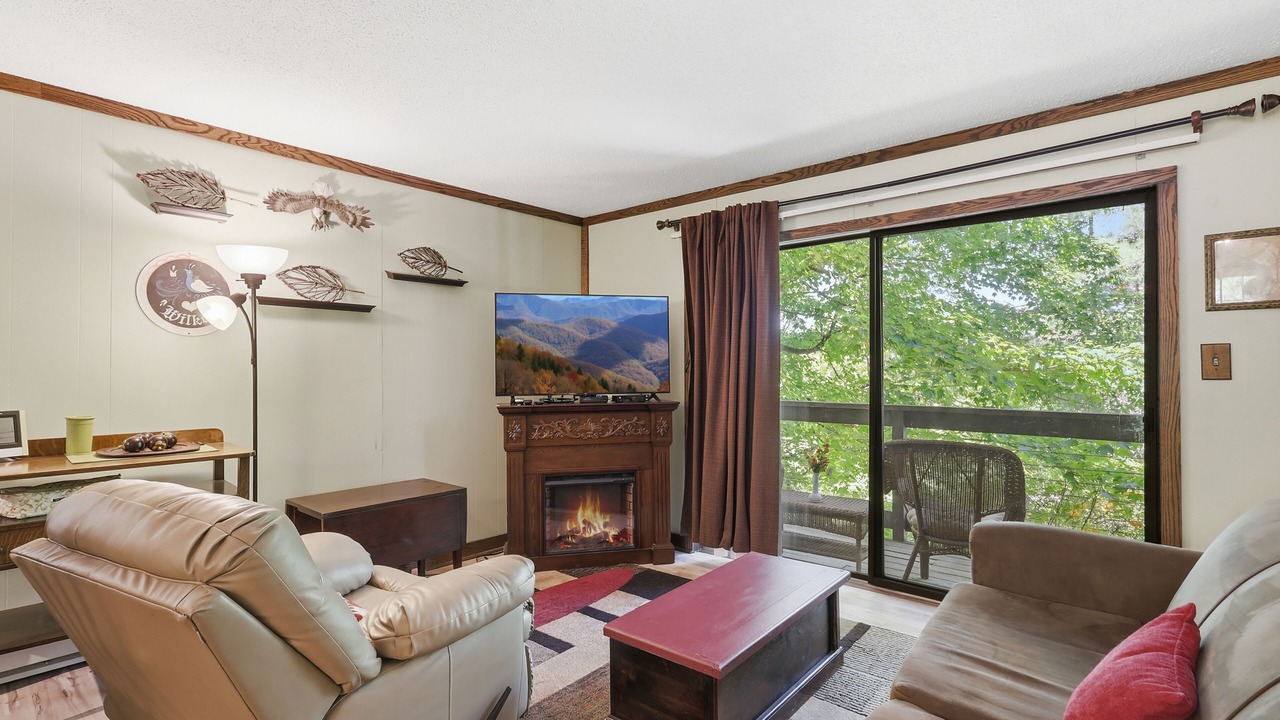 Photo of Patio Balcony in Beech Mountain