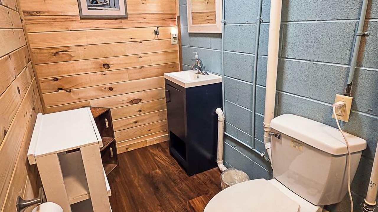 Photo of Bathroom in Jamestown