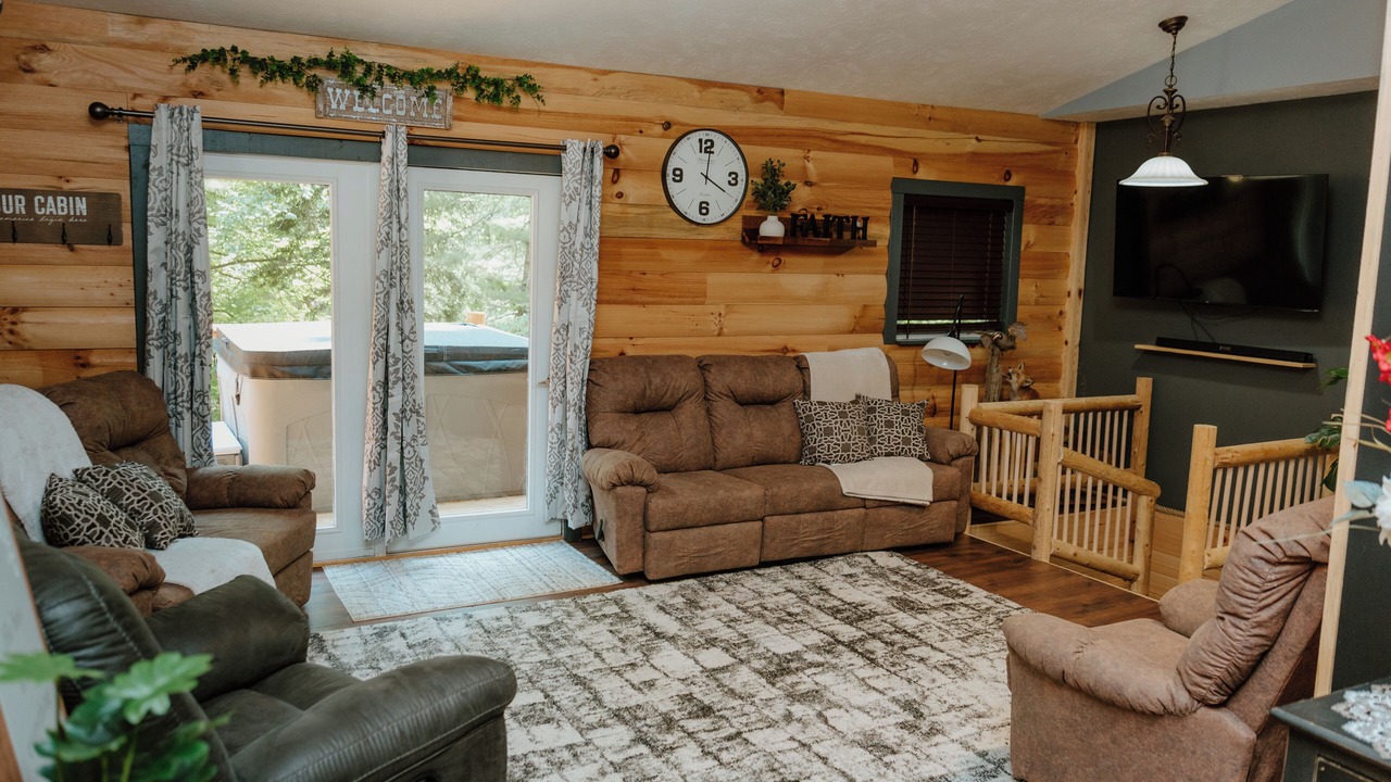 Photo of Livingroom in Shoals