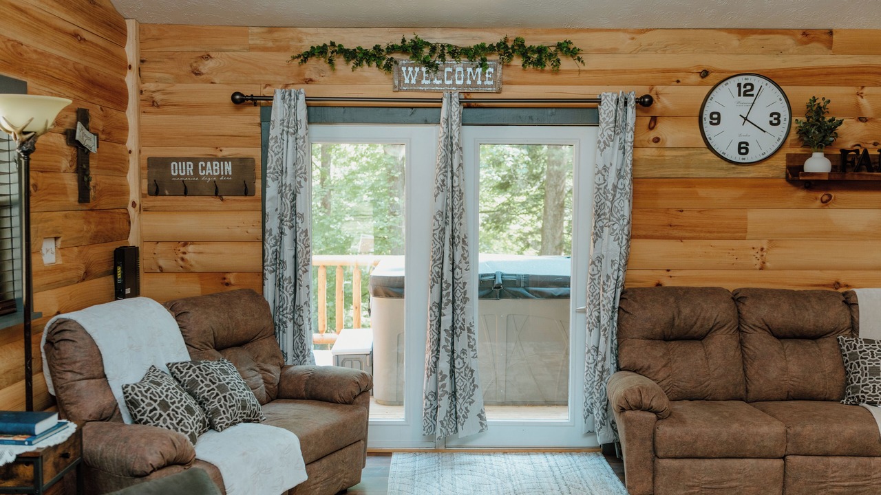 Photo of Livingroom in Shoals