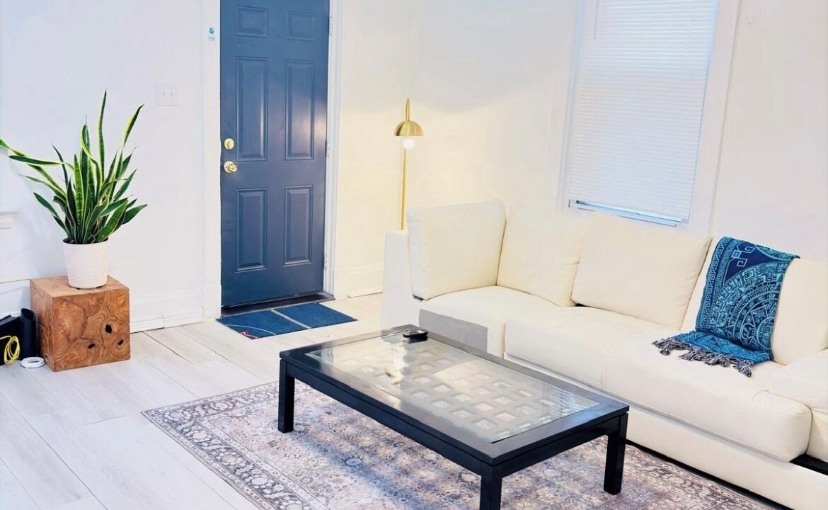 Photo of Livingroom in Corryville