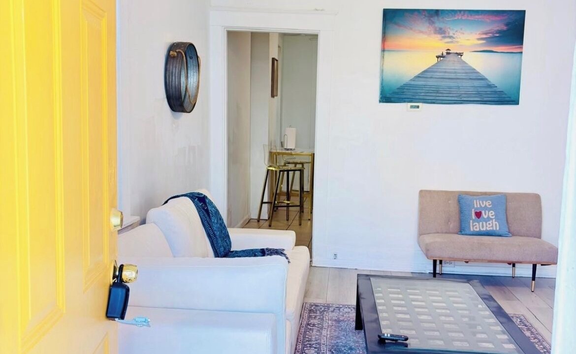 Photo of Livingroom in Corryville