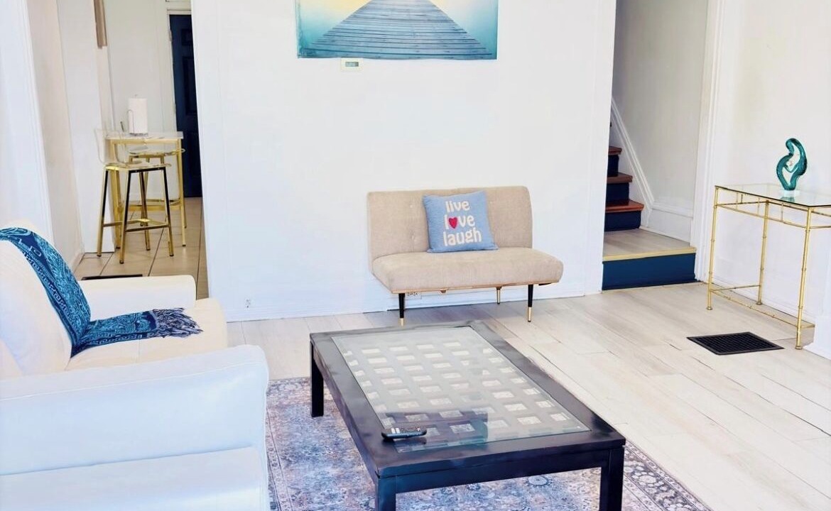 Photo of Livingroom in Corryville
