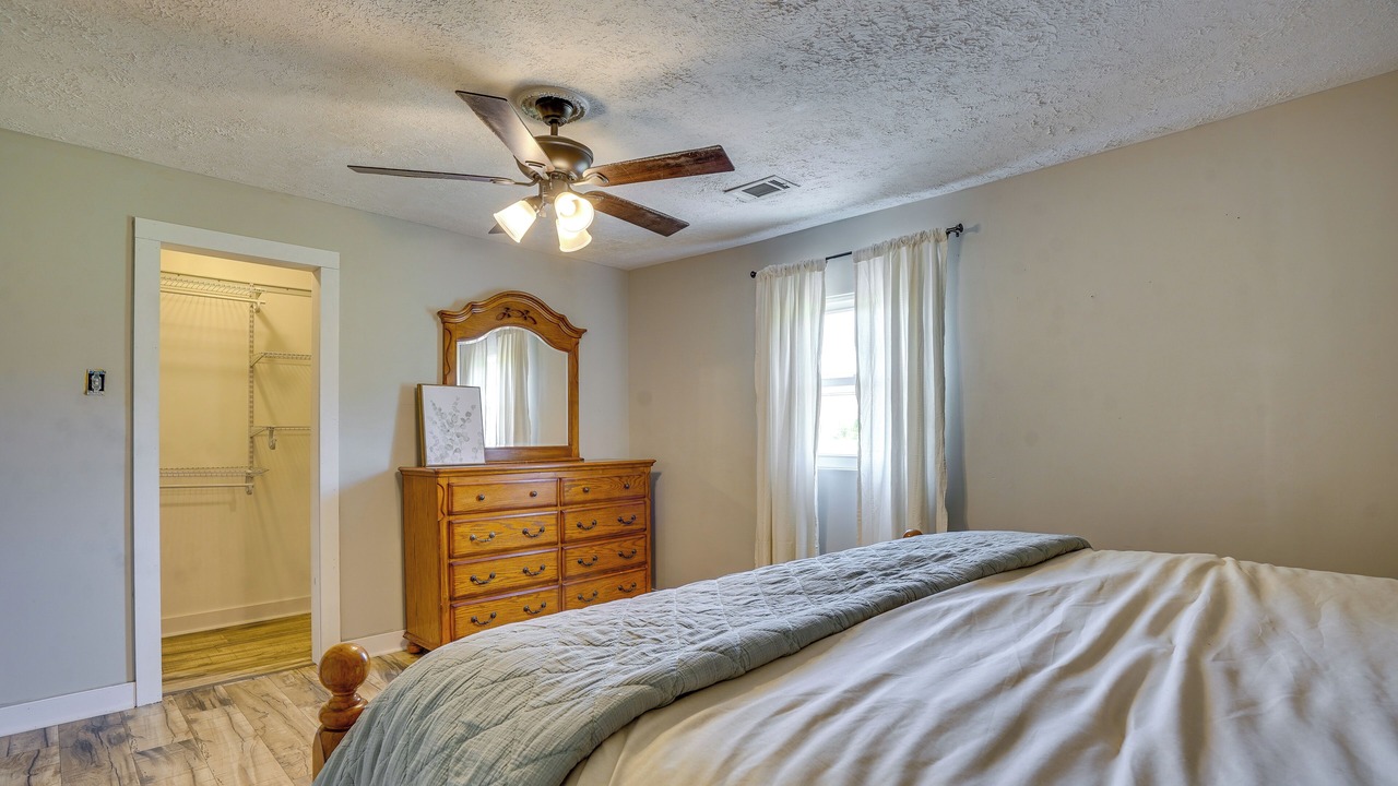 Photo of Bedroom in Almo