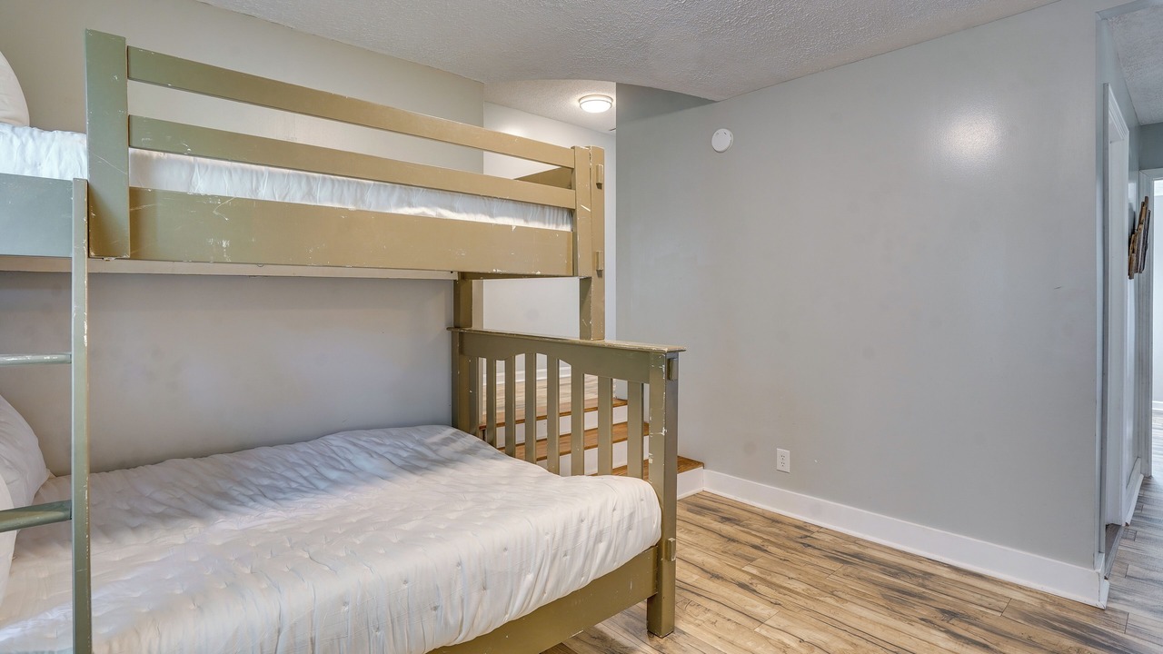 Photo of Bedroom in Almo