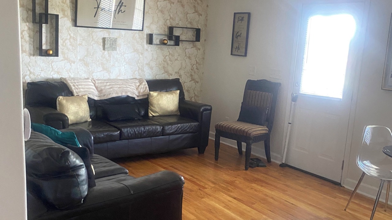 Photo of Livingroom in Hendersonville