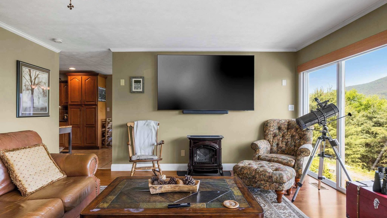 Photo of Livingroom in South Fork