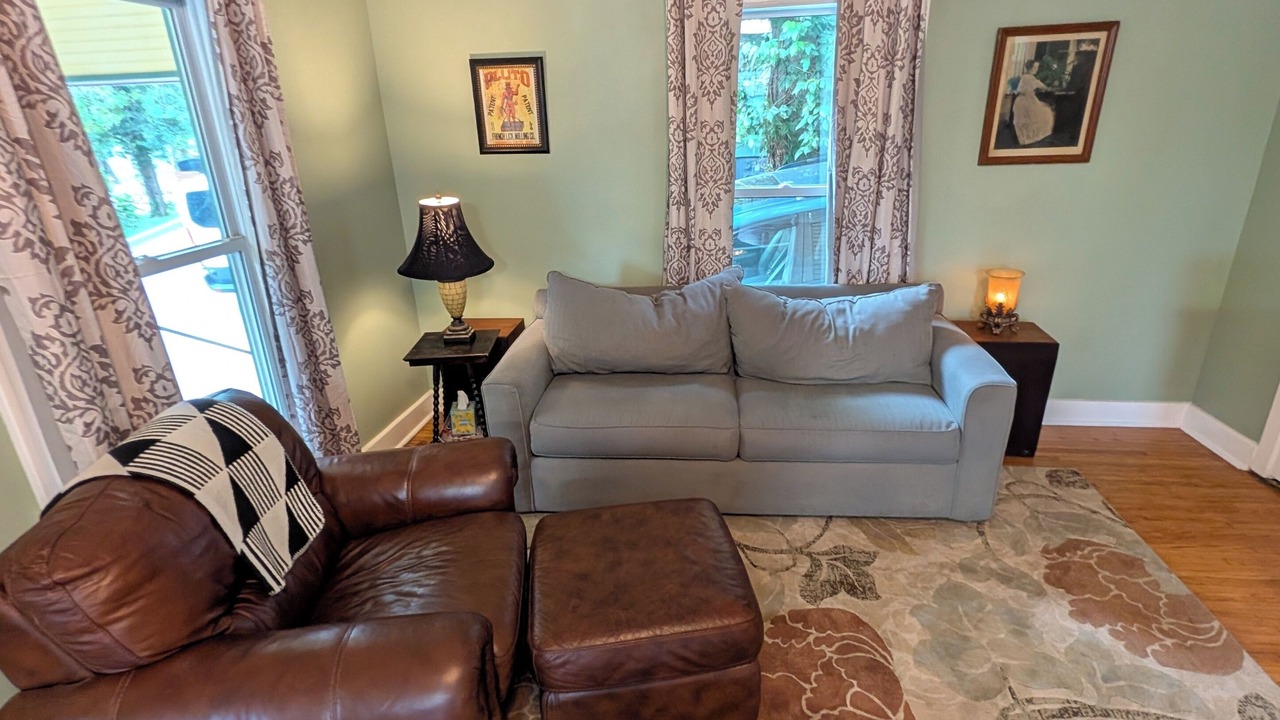 Photo of Livingroom in West Baden Springs
