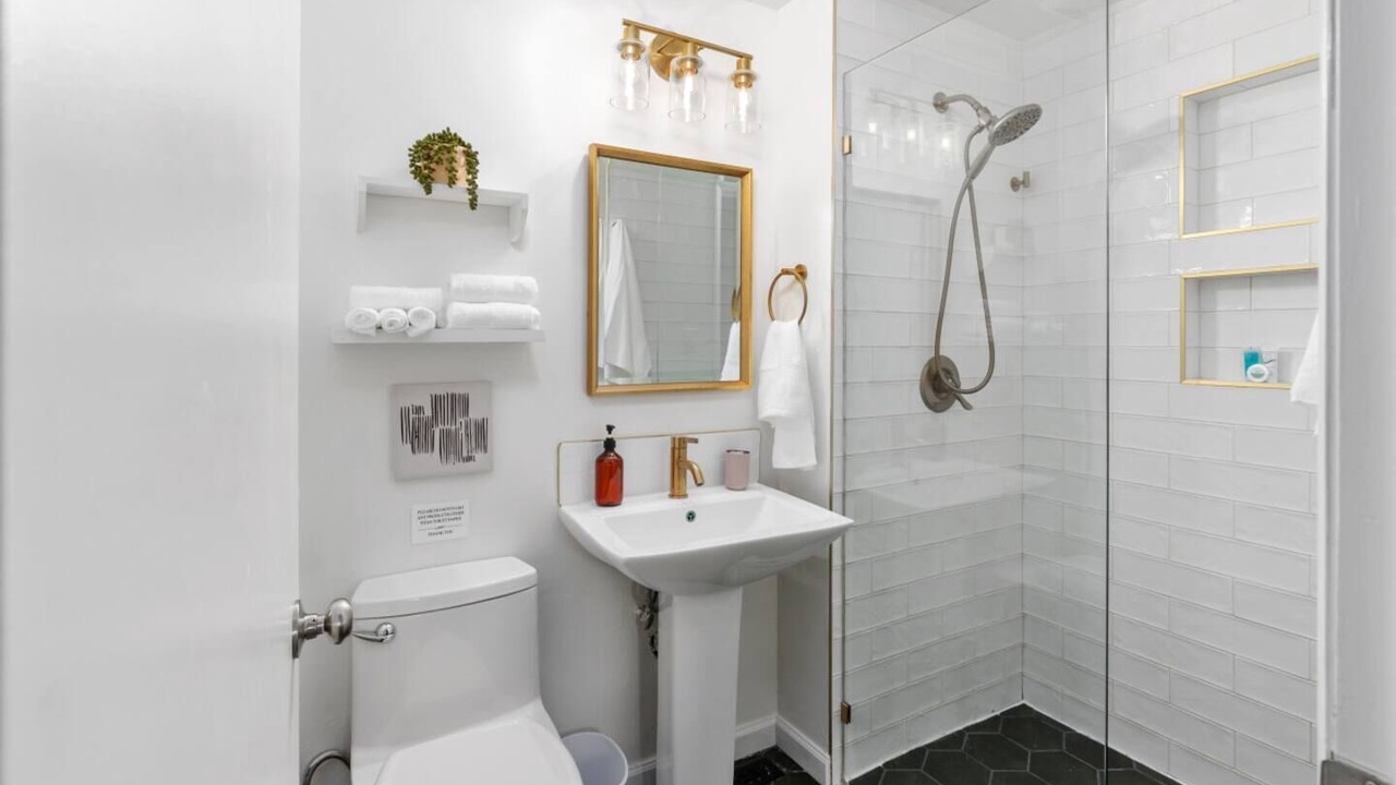 Photo of Bathroom in Reynoldsburg