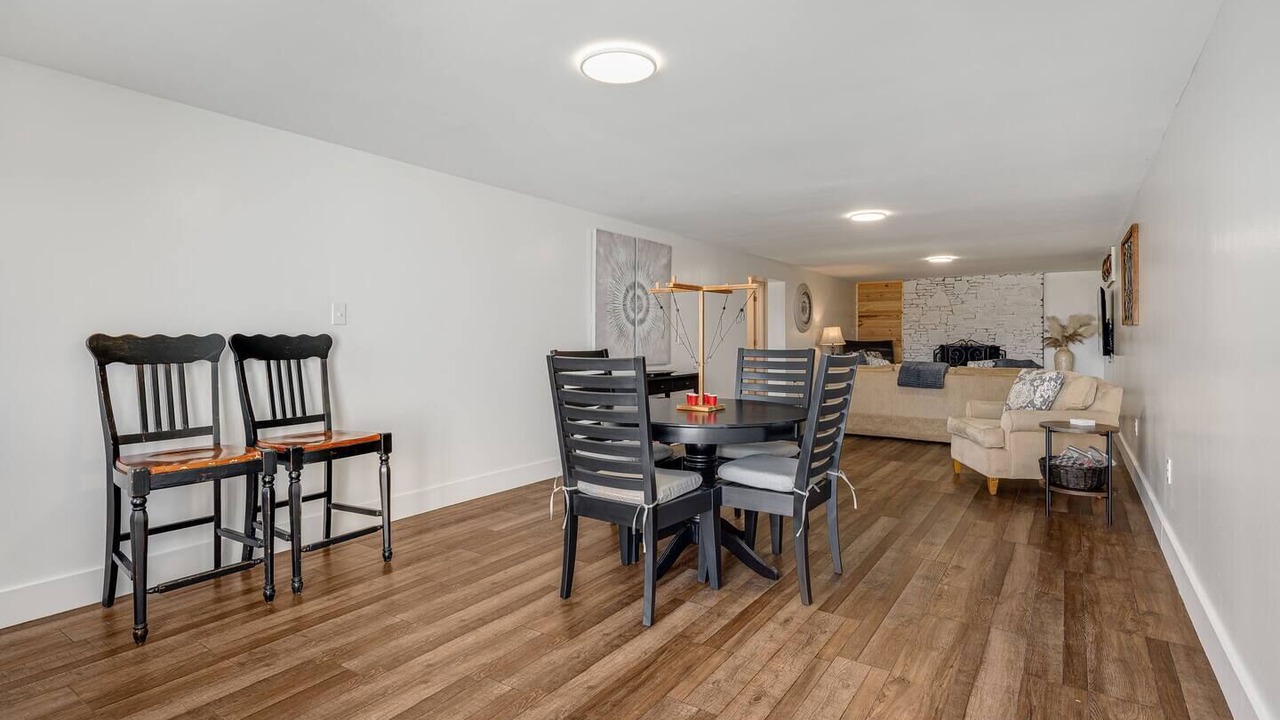 Photo of Livingroom in Hendersonville