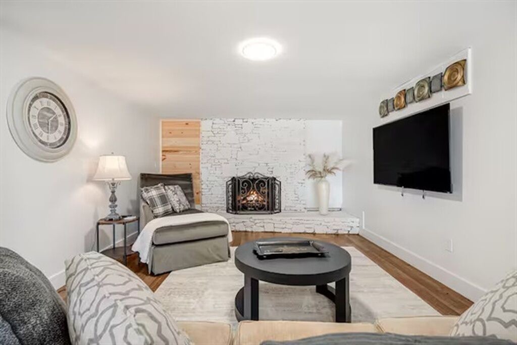 Photo of Livingroom in Hendersonville