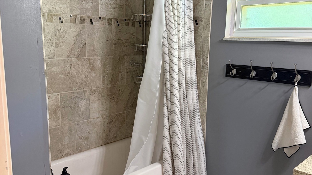 Photo of Bathroom in Elsmere