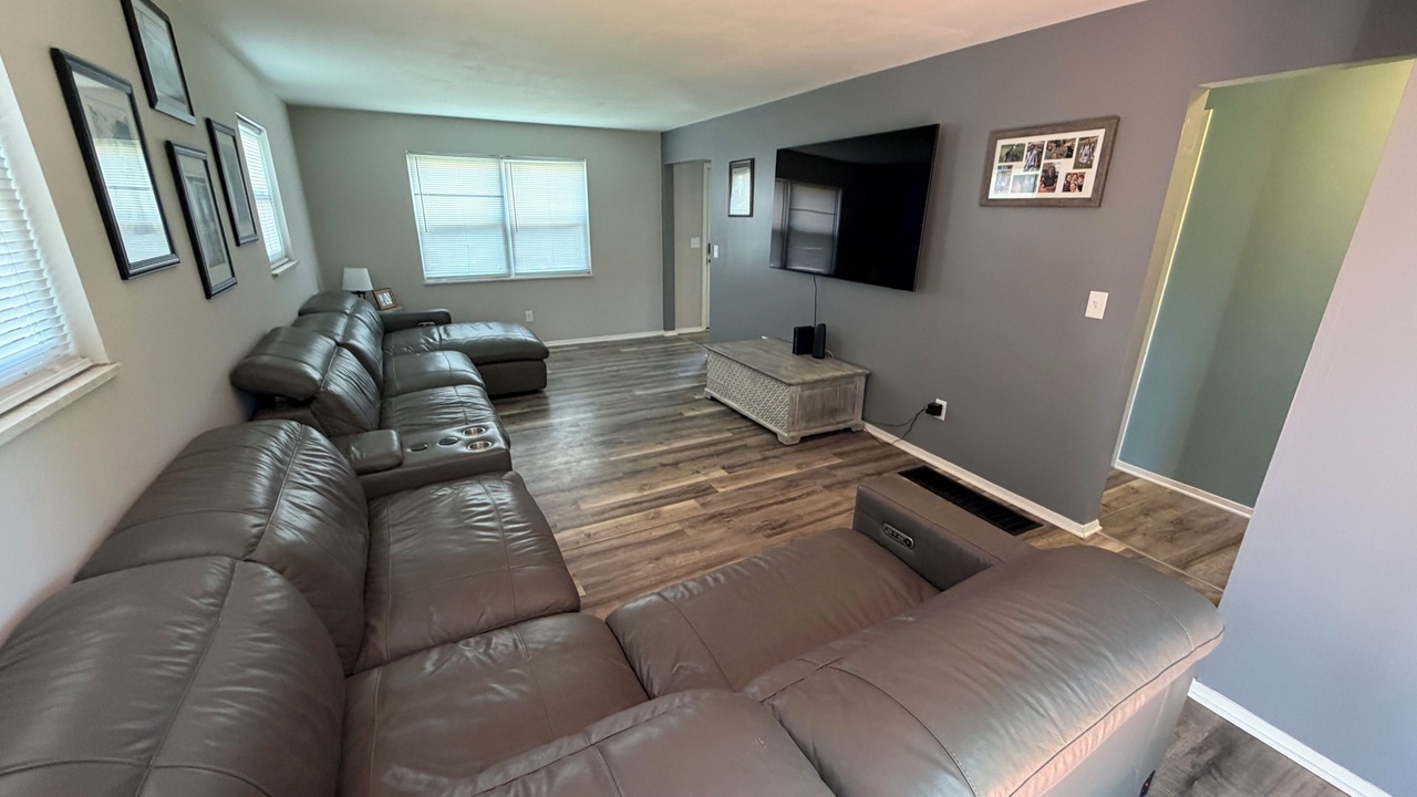 Photo of Livingroom in Elsmere