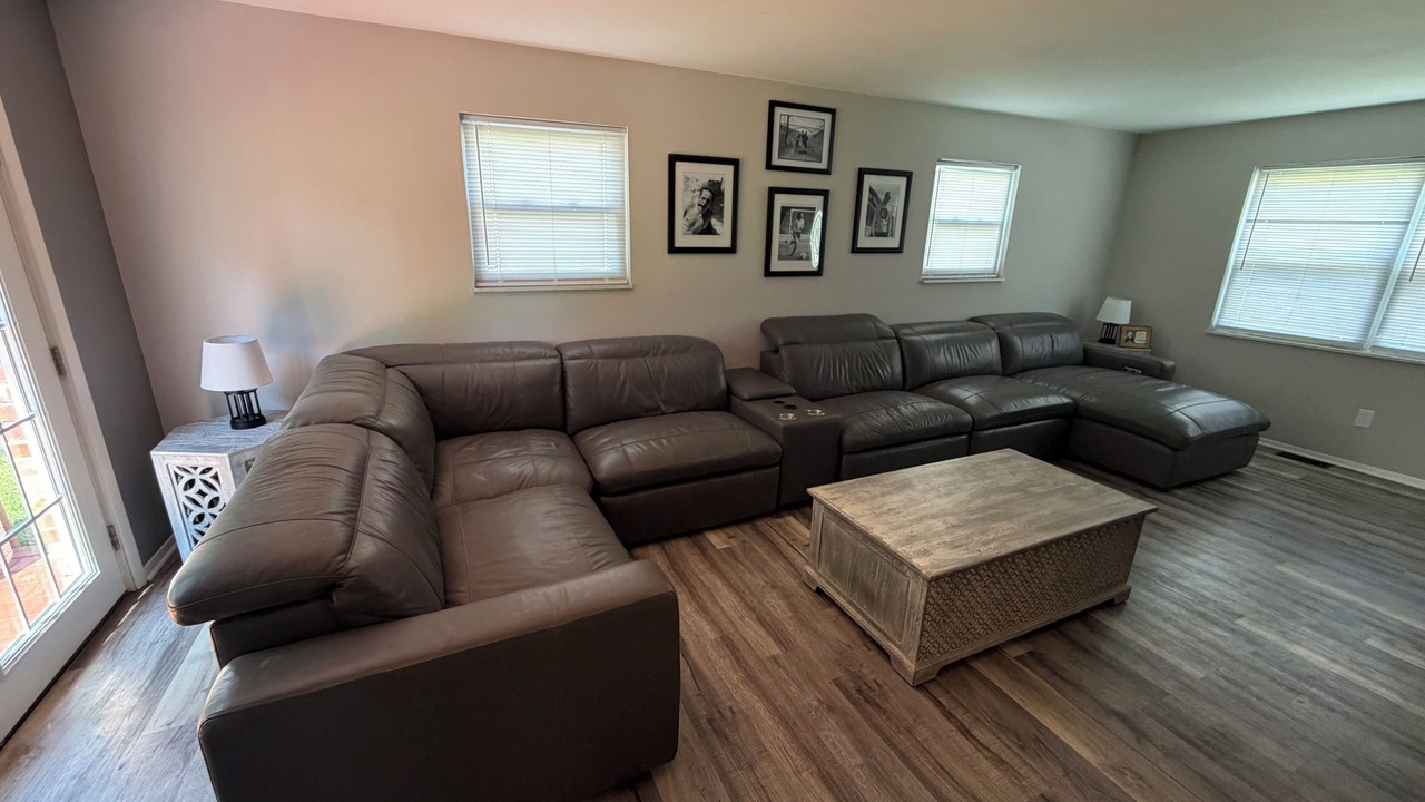 Photo of Livingroom in Elsmere